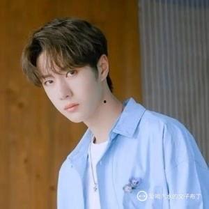 王一博爆料图文视频合集,揭秘明星幕后生活点滴